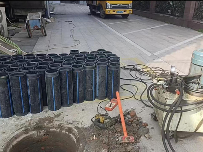 嘉善PE置换管厂家 DN315置换管 非开挖管短管置换